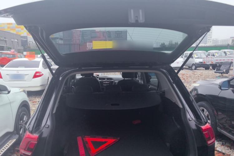 Used Volkswagen Tiguan L 2021 330TSI Automatic Two-Wheel Drive Smart Edition Trunk