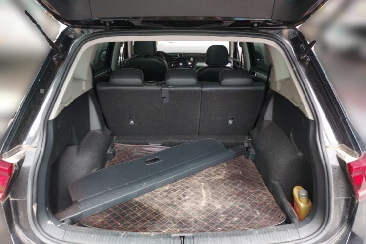Used Volkswagen Tiguan L 2021 330TSI Automatic Two-Wheel Drive Smart Edition Trunk