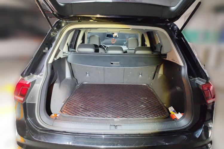 Used Volkswagen Tiguan L 2021 330TSI Automatic Two-Wheel Drive Smart Edition Trunk