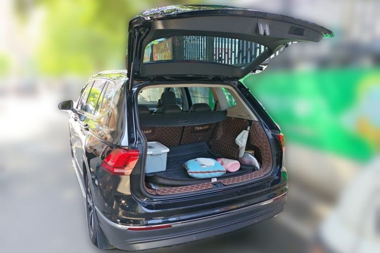 Used Volkswagen Tiguan L 2021 330TSI Automatic Two-Wheel Drive Smart Edition Trunk