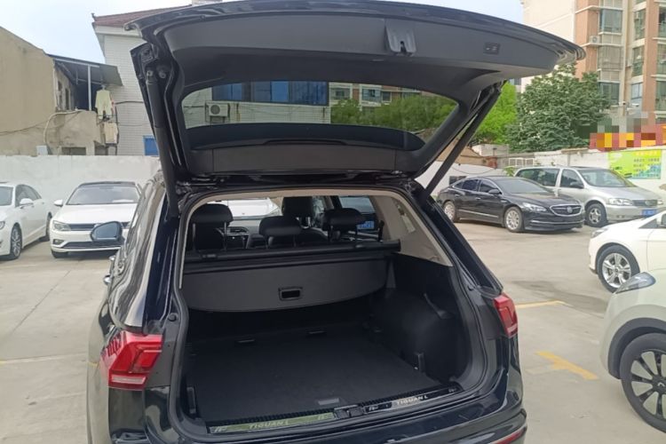 Used Volkswagen Tiguan L 2021 330TSI Automatic Two-Wheel Drive R-Line Enhanced Edition Trunk
