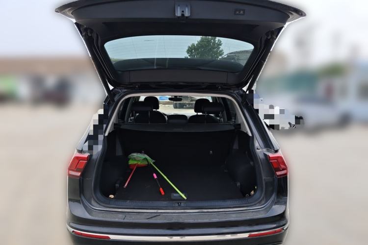 Used Volkswagen Tiguan L 2021 330TSI Automatic Two-Wheel Drive R-Line Enhanced Edition Trunk
