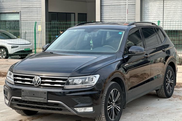 Used Volkswagen Tiguan L 2021 330TSI Automatic Two-Wheel Drive Comfort Edition Guazi used car, China used car export, Used car for sale, Used  cars, Cheapest cars for sale