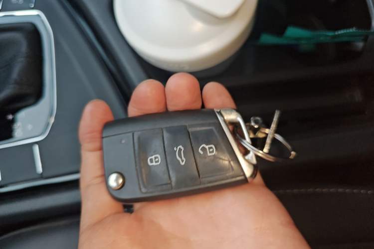 Used Volkswagen Tiguan L 2021 330TSI Automatic Two-Wheel Drive R-Line Enhanced Edition Vehicle Key