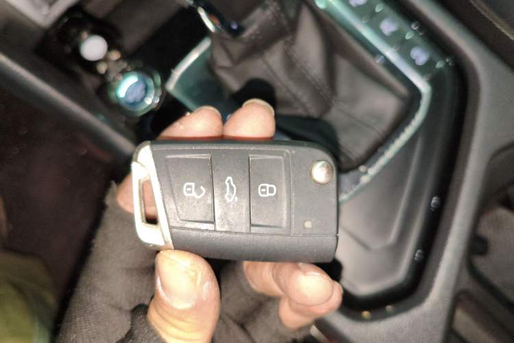 Used Volkswagen Tiguan L 2021 330TSI Automatic Two-Wheel Drive R-Line Enhanced Edition Vehicle Key