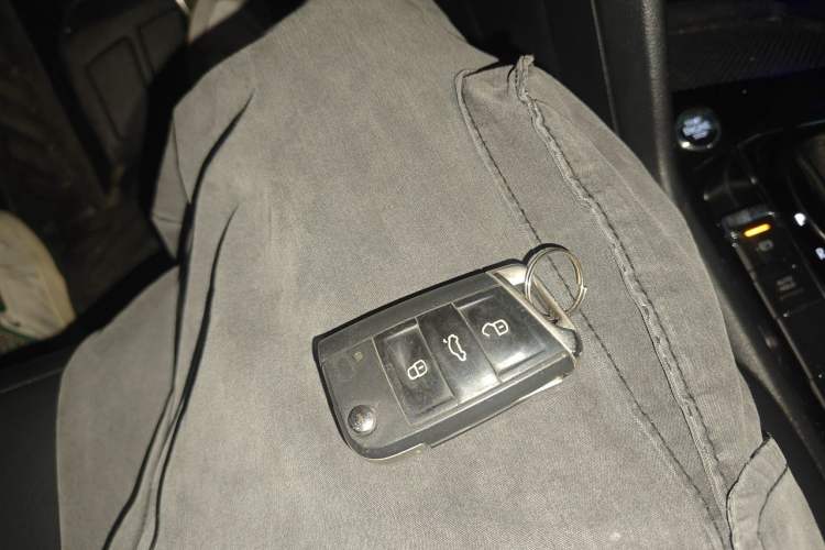 Used Volkswagen Tiguan L 2021 330TSI Automatic Two-Wheel Drive R-Line Enhanced Edition Vehicle Key