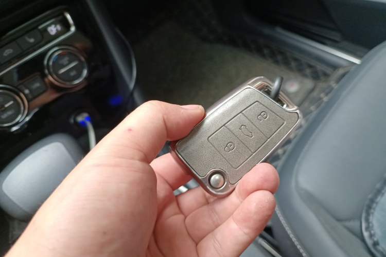 Used Volkswagen Tiguan L 2021 330TSI Automatic Two-Wheel Drive R-Line Enhanced Edition Vehicle Key