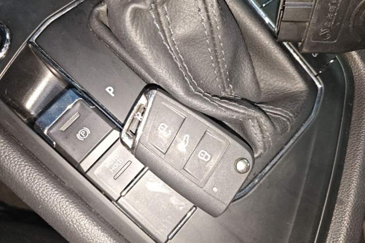 Used Volkswagen Tiguan L 2021 330TSI Automatic Two-Wheel Drive Comfort Edition Vehicle Key