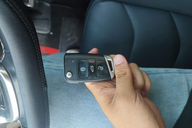 Used Volkswagen Tiguan L 2021 330TSI Automatic Two-Wheel Drive R-Line Enhanced Edition Vehicle Key