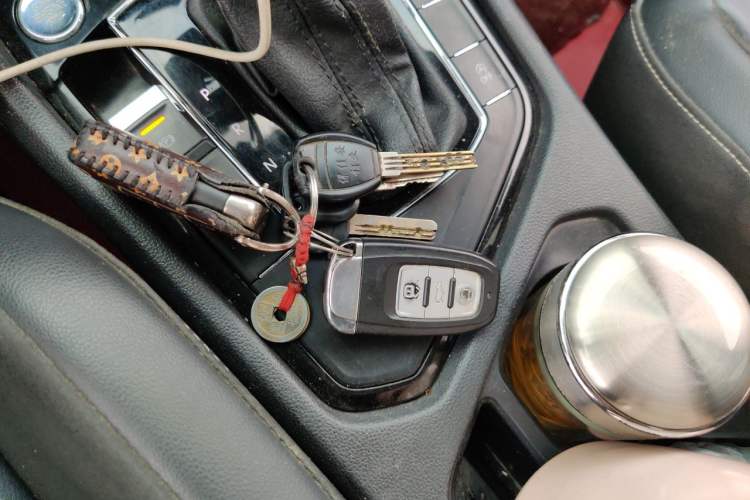 Used Volkswagen Tiguan L 2021 330TSI Automatic Two-Wheel Drive Smart Edition Vehicle Key