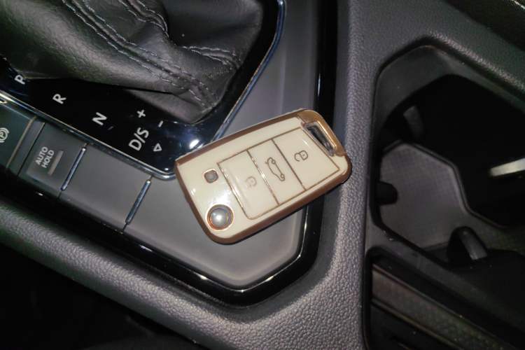 Used Volkswagen Tiguan L 2021 330TSI Automatic Two-Wheel Drive Smart Edition Vehicle Key