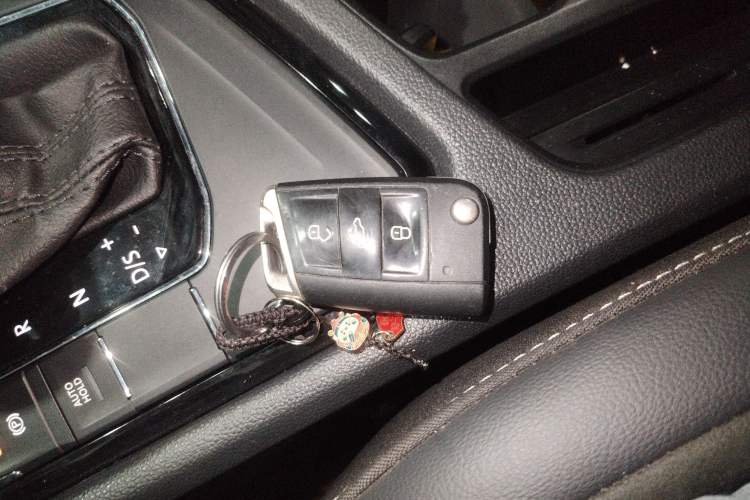 Used Volkswagen Tiguan L 2021 330TSI Automatic Two-Wheel Drive R-Line Enhanced Edition Vehicle Key