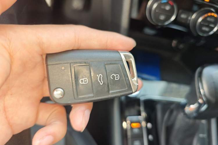 Used Volkswagen Tiguan L 2021 330TSI Automatic Two-Wheel Drive Smart Edition Vehicle Key