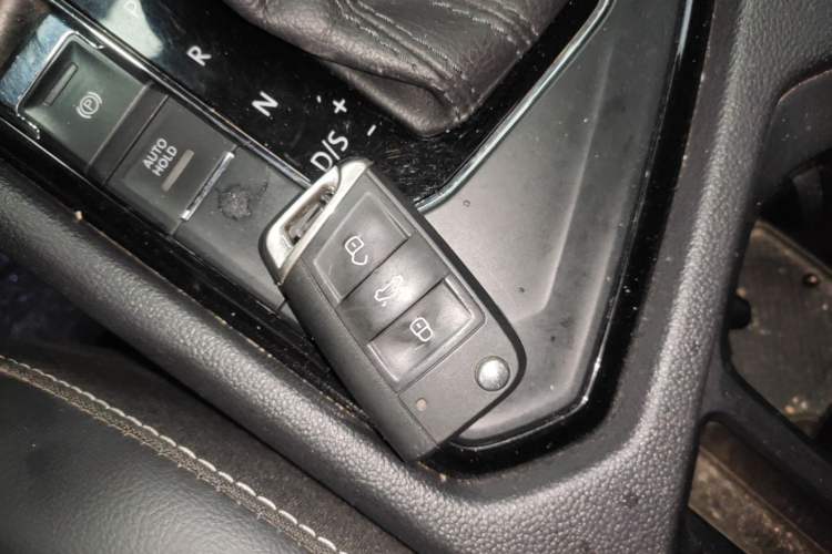 Used Volkswagen Tiguan L 2021 330TSI Automatic Two-Wheel Drive Smart Edition Vehicle Key