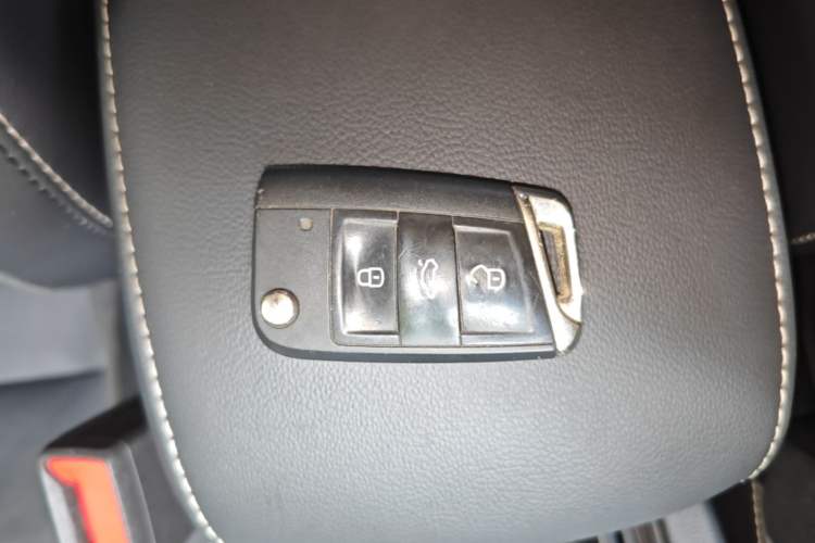 Used Volkswagen Tiguan L 2021 330TSI Automatic Two-Wheel Drive R-Line Enhanced Edition Vehicle Key