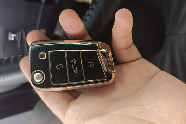 Used Volkswagen Tiguan L 2021 280TSI Automatic Two-Wheel Drive Smart Edition Vehicle Key