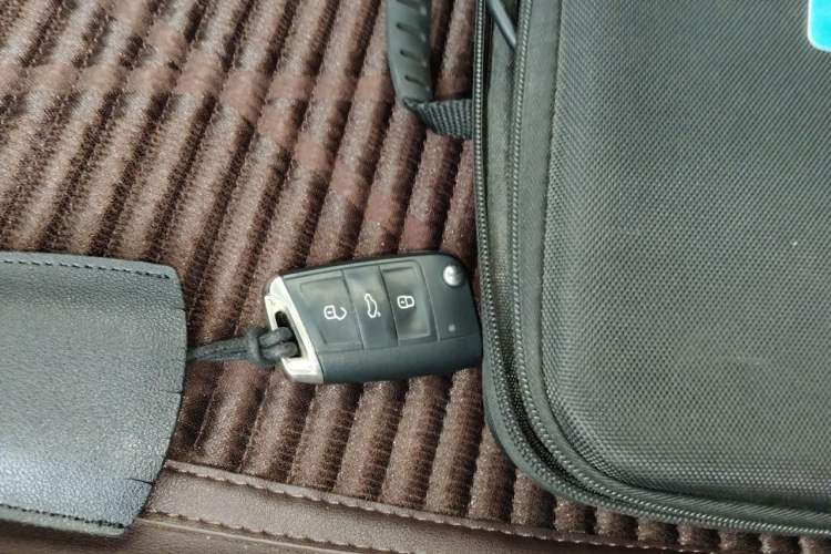 Used Volkswagen Tiguan L 2021 330TSI Automatic Two-Wheel Drive R-Line Enhanced Edition Vehicle Key