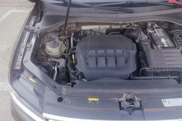 Used Volkswagen Tiguan L 2021 330TSI Automatic Two-Wheel Drive R-Line Enhanced Edition Engine Bay Right