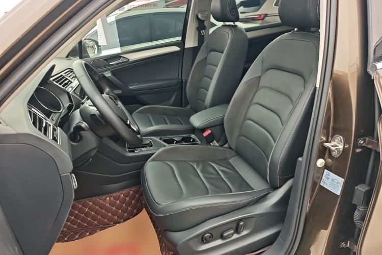 Used Volkswagen Tiguan L 2021 330TSI Automatic Two-Wheel Drive Smart Edition Left Front Seat