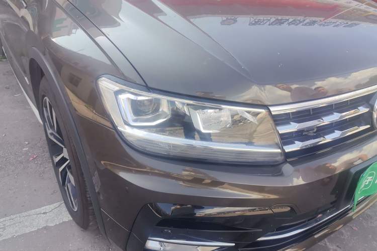 Used Volkswagen Tiguan L 2021 330TSI Automatic Two-Wheel Drive R-Line Enhanced Edition Right Front Headlight