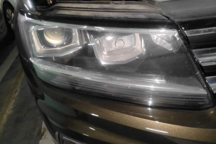 Used Volkswagen Tiguan L 2021 330TSI Automatic Two-Wheel Drive Smart Edition Right Front Headlight