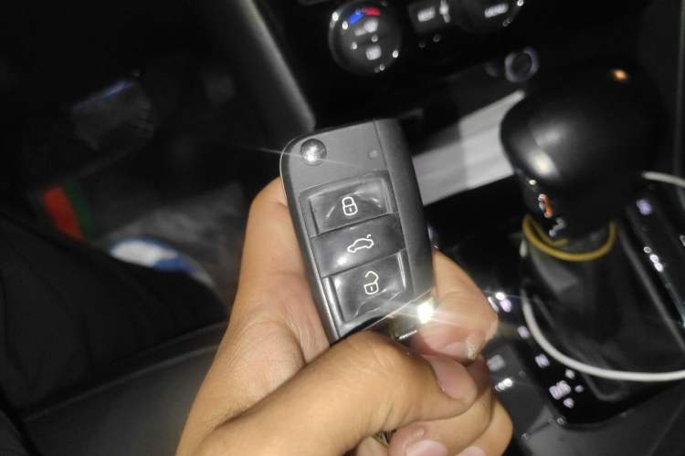 Used Volkswagen Tiguan L 2021 330TSI Automatic Two-Wheel Drive Smart Edition Vehicle Key