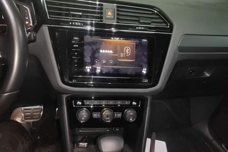 Used Volkswagen Tiguan L 2021 330TSI Automatic Two-Wheel Drive R-Line Flagship Edition Audio And AC Panel