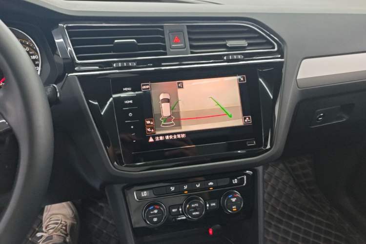 Used Volkswagen Tiguan L 2021 330TSI Automatic Two-Wheel Drive Smart Edition Audio And AC Panel