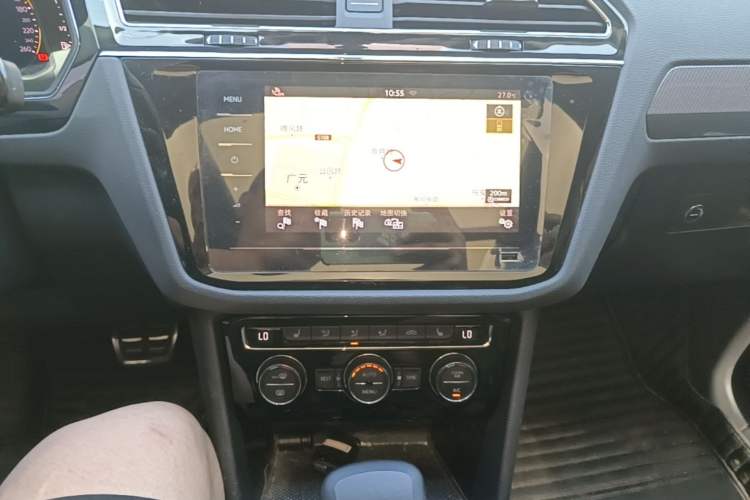 Used Volkswagen Tiguan L 2021 330TSI Automatic Two-Wheel Drive R-Line Enhanced Edition Audio And AC Panel