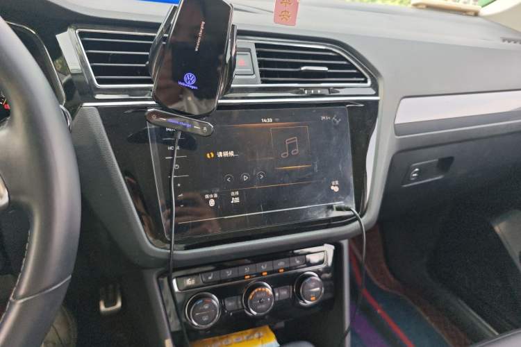 Used Volkswagen Tiguan L 2021 330TSI Automatic Two-Wheel Drive R-Line Enhanced Edition Audio And AC Panel