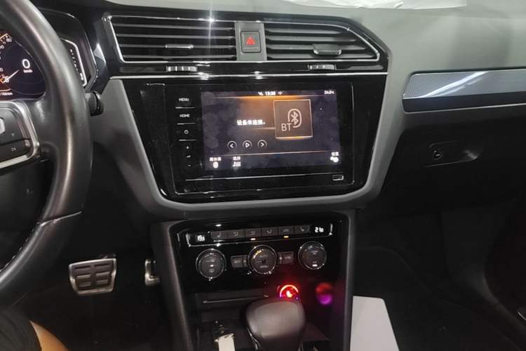 Used Volkswagen Tiguan L 2021 330TSI Automatic Two-Wheel Drive R-Line Flagship Edition Audio And AC Panel
