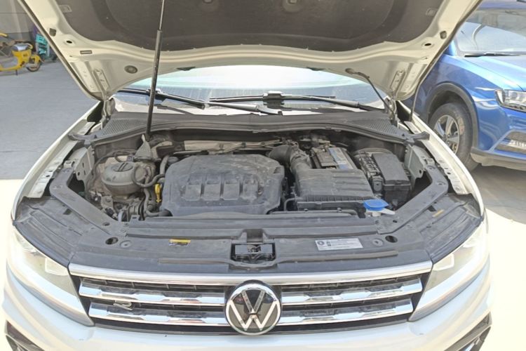 Used Volkswagen Tiguan L 2021 330TSI Automatic Two-Wheel Drive R-Line Enhanced Edition Engine Bay