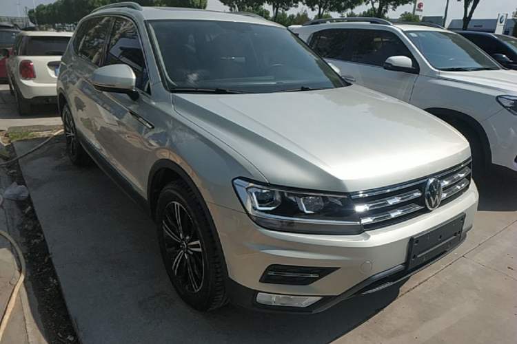 Used Volkswagen Tiguan L 2021 330TSI Automatic Two-Wheel Drive Smart Edition Exterior 1
