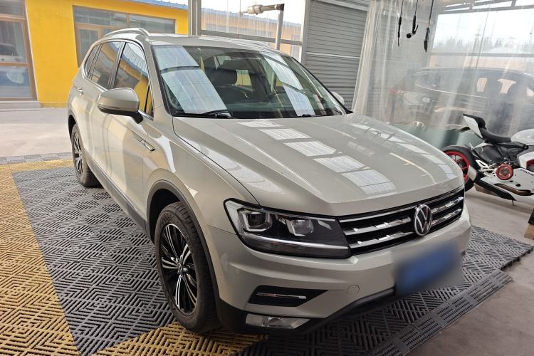 Used Volkswagen Tiguan L 2021 280TSI Automatic Two-Wheel Drive Smart Edition Exterior 2