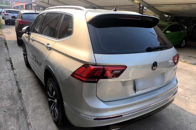 Used Volkswagen Tiguan L 2021 330TSI Automatic Two-Wheel Drive R-Line Enhanced Edition Exterior 2