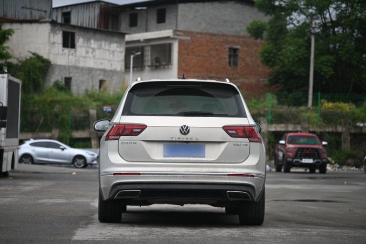 Used Volkswagen Tiguan L 2021 330TSI Automatic Two-Wheel Drive R-Line Enhanced Edition Exterior 4
