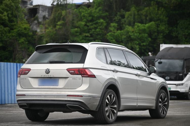 Used Volkswagen Tiguan L 2021 330TSI Automatic Two-Wheel Drive R-Line Enhanced Edition Exterior 5