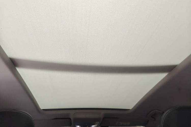 Used Volkswagen Tiguan L 2021 330TSI Automatic Two-Wheel Drive Smart Edition Headliner