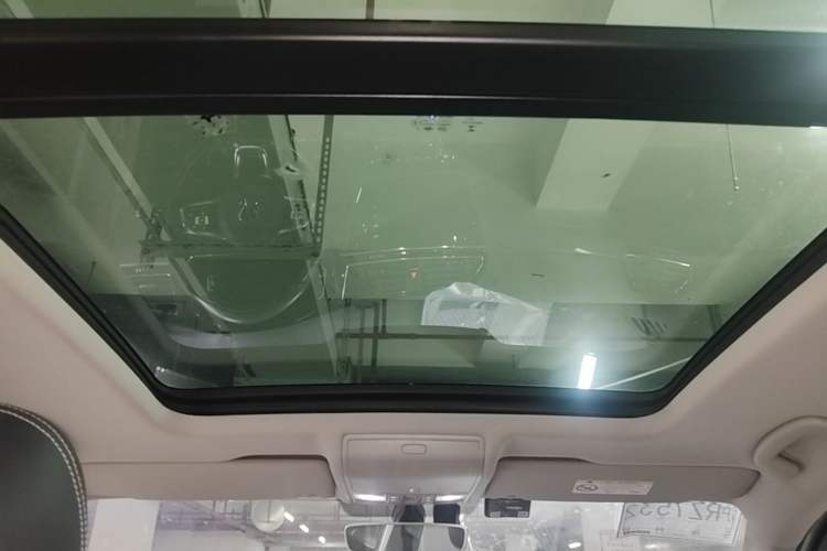 Used Volkswagen Tiguan L 2021 330TSI Automatic Two-Wheel Drive R-Line Flagship Edition Headliner