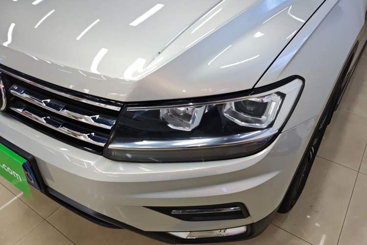 Used Volkswagen Tiguan L 2021 330TSI Automatic Two-Wheel Drive Smart Edition Left Front Headlight