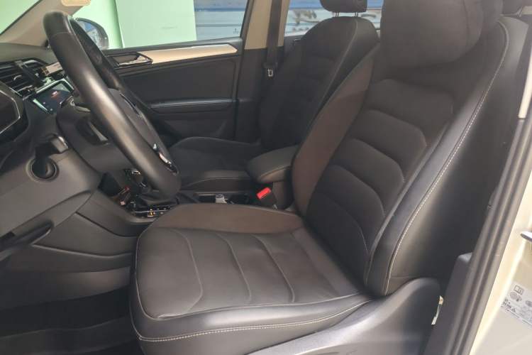 Used Volkswagen Tiguan L 2021 330TSI Automatic Two-Wheel Drive Smart Edition Left Front Seat