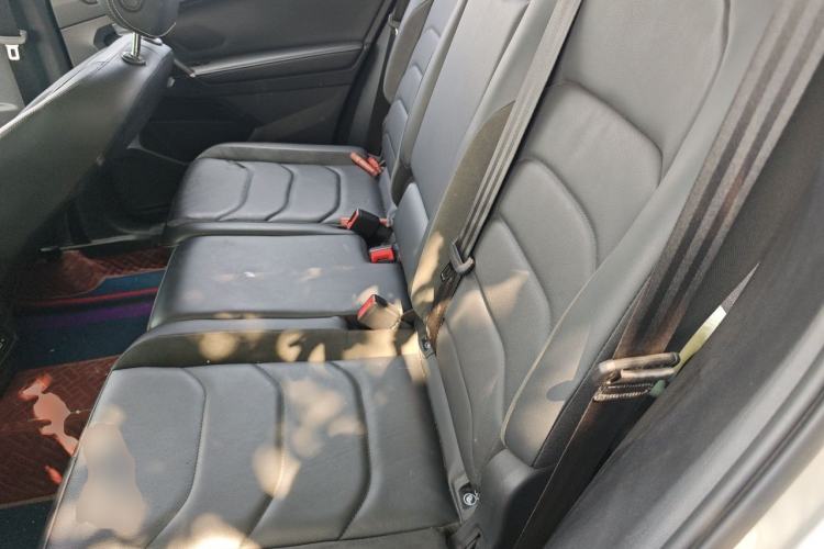 Used Volkswagen Tiguan L 2021 330TSI Automatic Two-Wheel Drive R-Line Enhanced Edition Left Rear Seat
