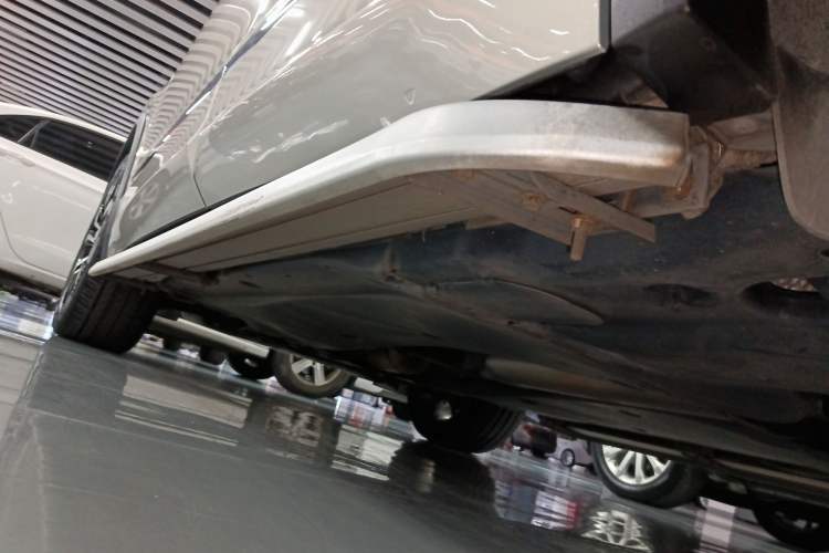 Used Volkswagen Tiguan L 2021 330TSI Automatic Two-Wheel Drive R-Line Enhanced Edition Left Side Sill