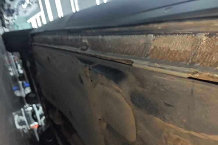 Used Volkswagen Tiguan L 2021 330TSI Automatic Two-Wheel Drive Smart Edition Left Side Sill
