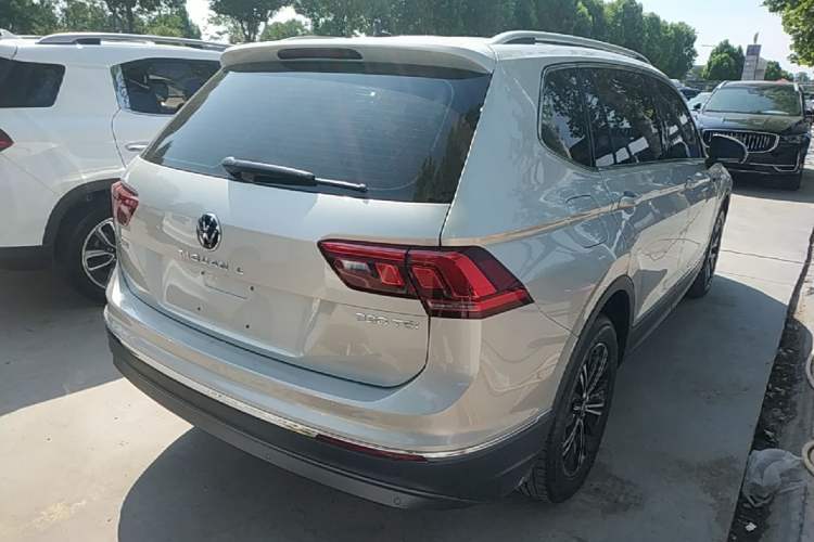 Used Volkswagen Tiguan L 2021 330TSI Automatic Two-Wheel Drive Smart Edition Rear Right 45 Deg