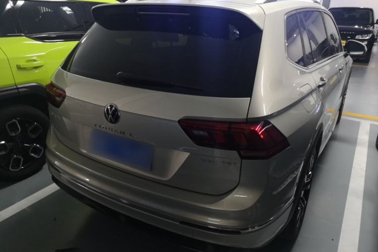 Used Volkswagen Tiguan L 2021 330TSI Automatic Two-Wheel Drive R-Line Enhanced Edition Rear Right 45 Deg