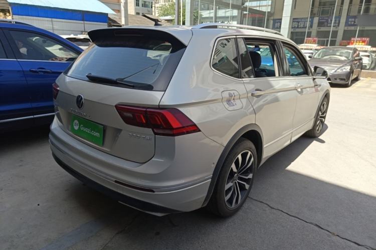 Used Volkswagen Tiguan L 2021 330TSI Automatic Two-Wheel Drive R-Line Enhanced Edition Rear Right 45 Deg