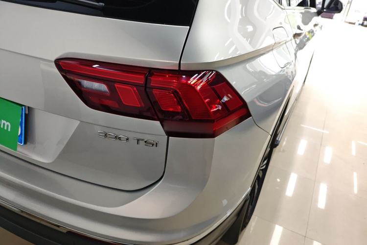 Used Volkswagen Tiguan L 2021 330TSI Automatic Two-Wheel Drive Smart Edition Right Rear Taillight