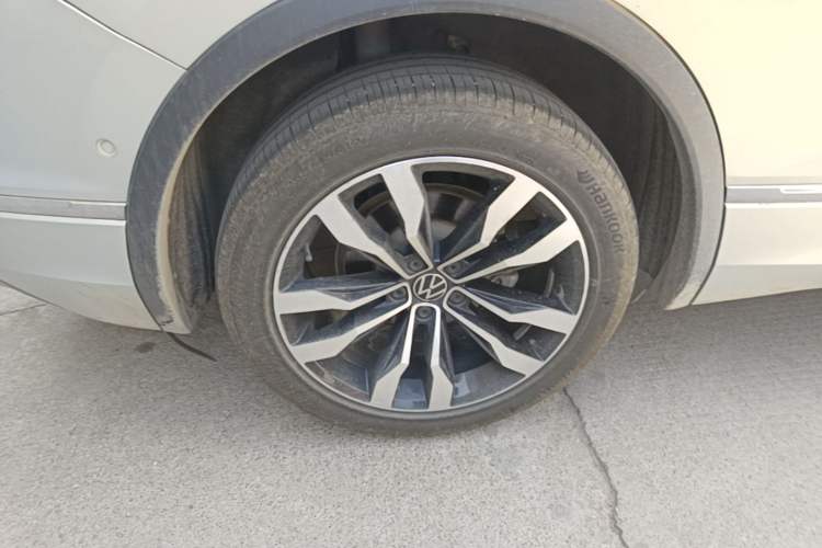 Used Volkswagen Tiguan L 2021 330TSI Automatic Two-Wheel Drive R-Line Enhanced Edition Right Rear Wheel Hub