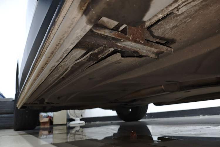 Used Volkswagen Tiguan L 2021 330TSI Automatic Two-Wheel Drive Smart Edition Right Side Sill